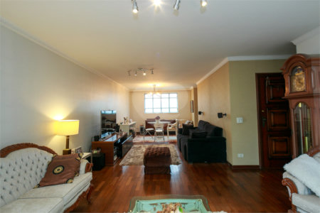 Apartamento à venda com 4 quartos, sendo 1 suíte, em Chácara Santo Antônio (zona Sul), São Paulo, SP