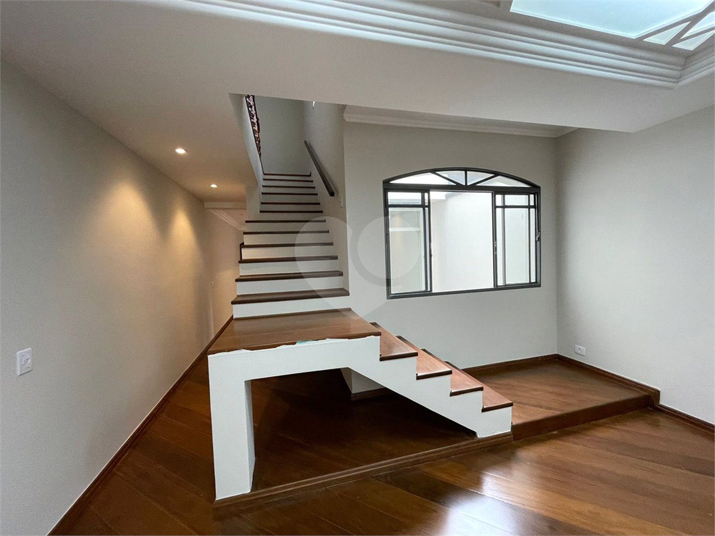 Sobrado à venda com 3 quartos, sendo 2 suítes, em Vila Palmeiras, São Paulo, SP