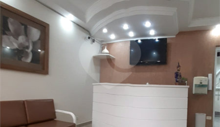 Casa para alugar com 3 quartos no condomínio Diva da Silva, São Paulo - SP