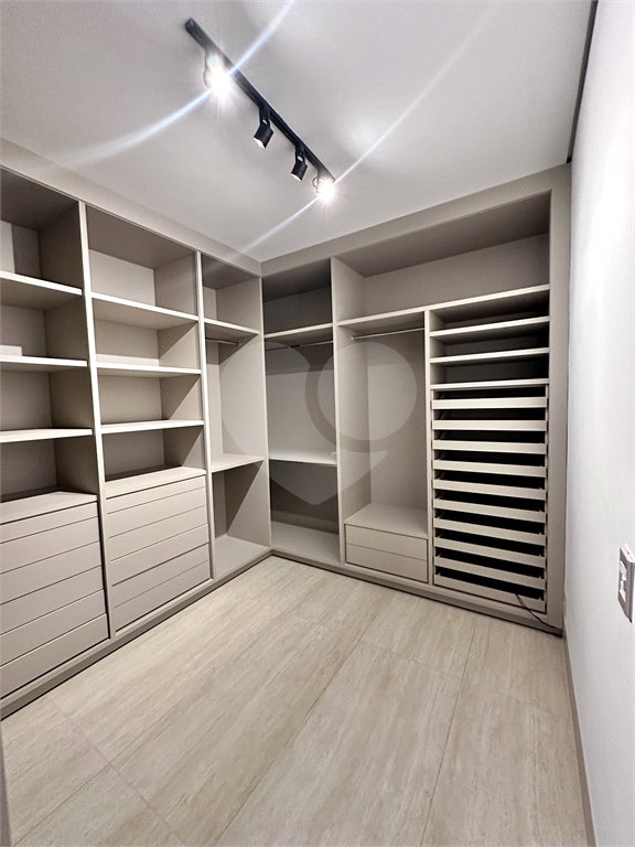 Casa à venda com 3 suítes no condomínio Residencial Florais Itália, Cuiabá - MT