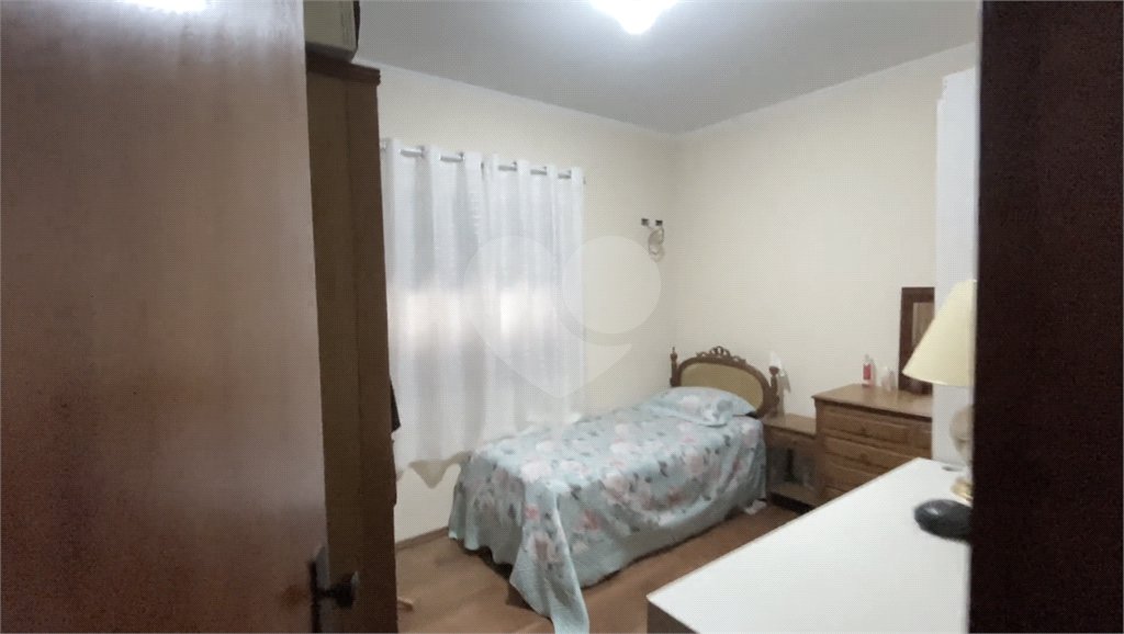 Casa à venda com 4 quartos, sendo 2 suítes, em Jardim Guanca, São Paulo, SP