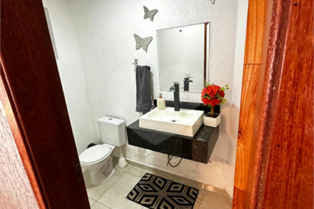 Casa à venda com 3 suítes no condomínio Belvedere II, Votorantim - SP