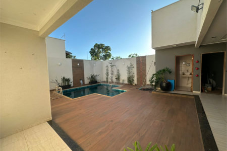 Casa à venda com 3 suítes em Cidade Jardim, Araraquara, SP