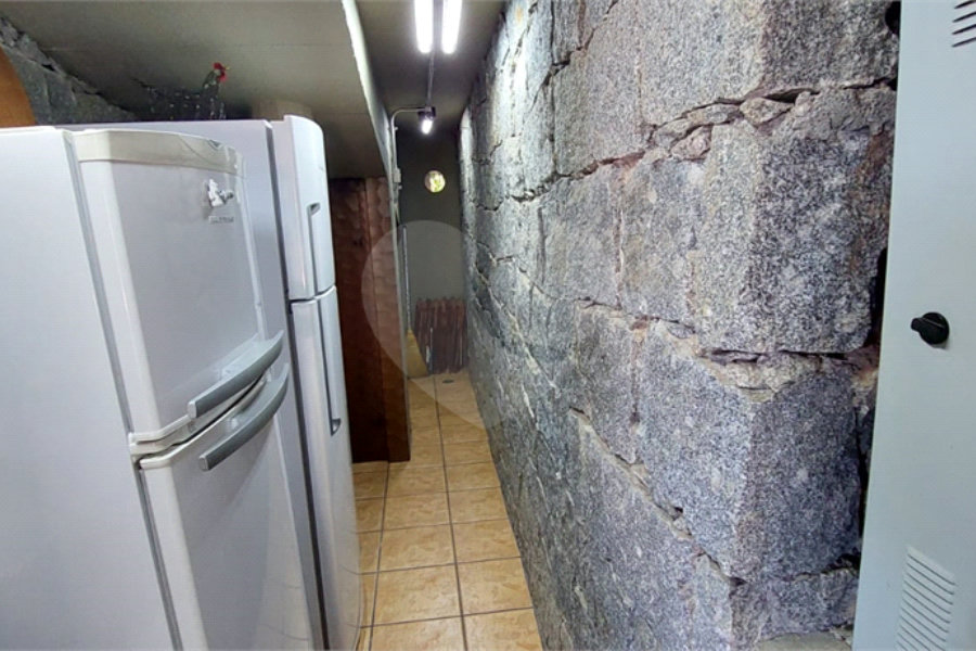 Casa à venda com 3 quartos, sendo 2 suítes, no condomínio Alpes de Caieiras, Caieiras - SP