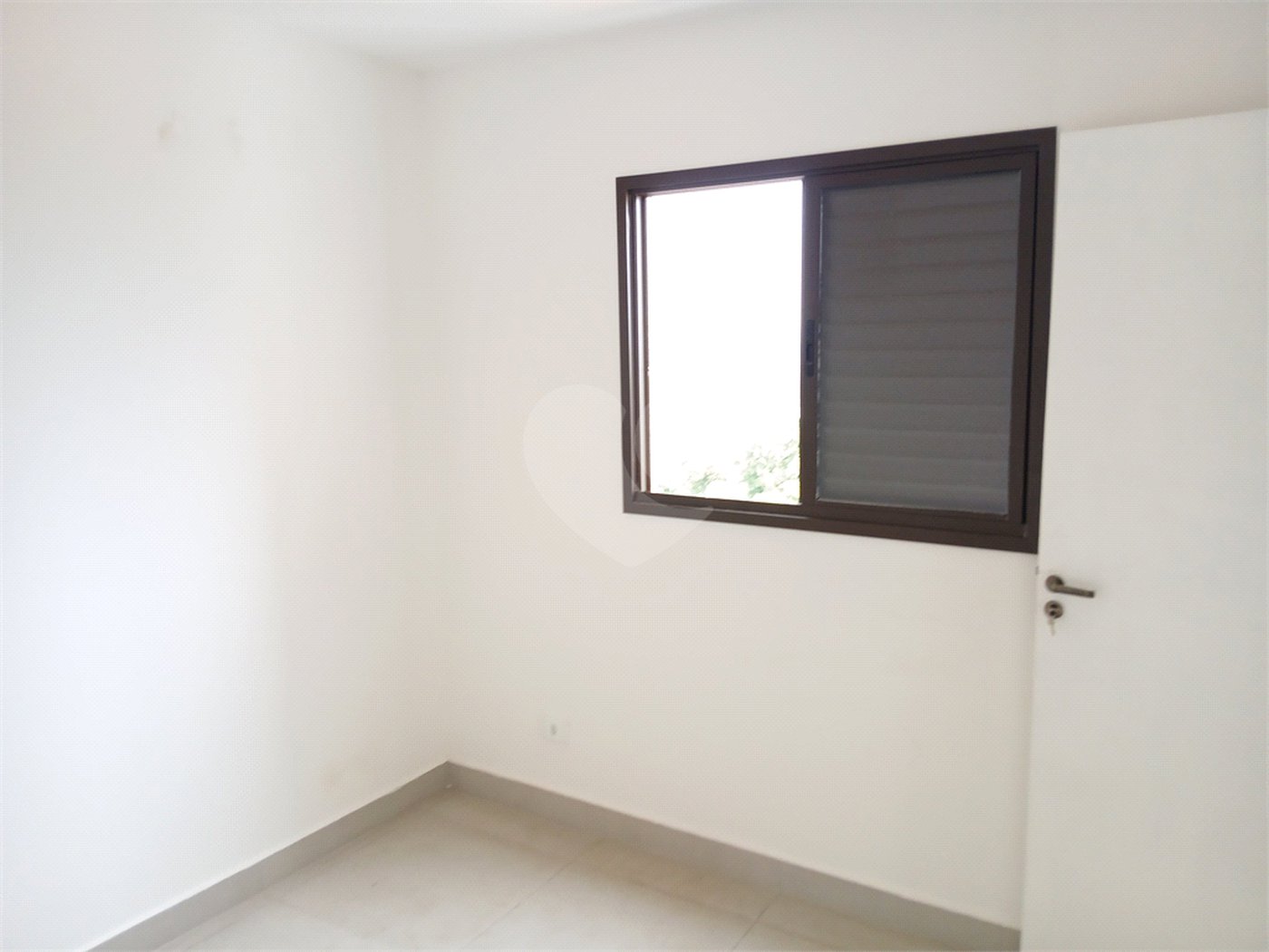 Apartamento à venda com 1 quarto em Vila dos Remédios, São Paulo, SP