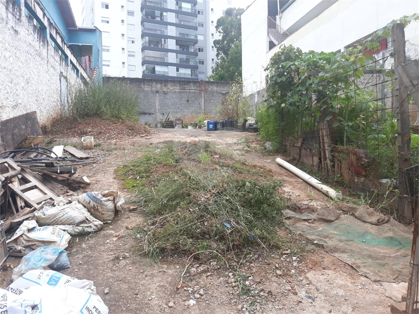 Terreno à venda em Parque Reboucas, São Paulo, SP