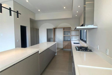 Casa à venda com 4 suítes no condomínio Campo de Toscana, Vinhedo - SP
