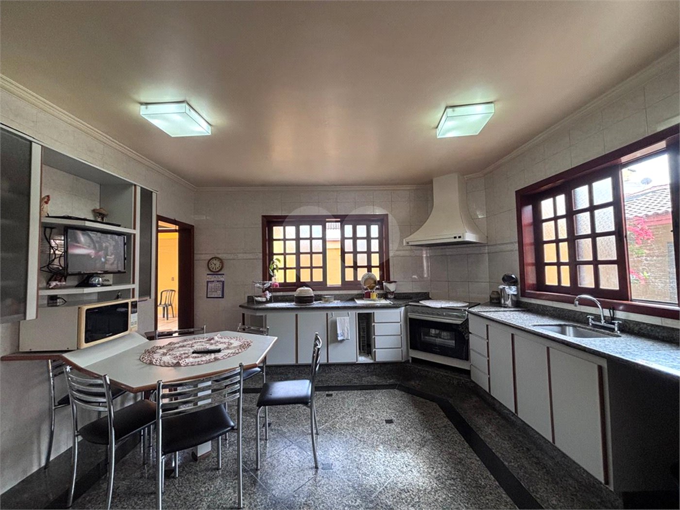 Casa à venda com 4 quartos, sendo 2 suítes,  no condomínio Granja Olga Ii, Sorocaba - SP