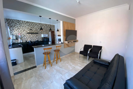Casa à venda com 2 quartos, sendo 1 suíte, em Jardim Santa Inês, Suzano, SP