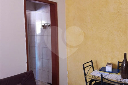 Casa à venda com 4 quartos, sendo 1 suíte, em Jardim das Palmas, São Paulo, SP