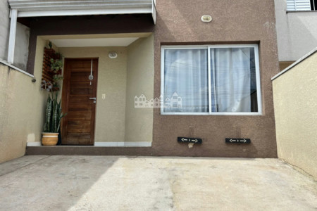 Casa à venda no Bairro Imperial – Atibaia | 2 dormitórios, suíte, 2 vagas e área gourmet