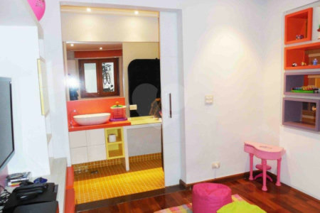Casa à venda com 4 suítes no condomínio Vilaggio Monte Alegre, São Paulo - SP