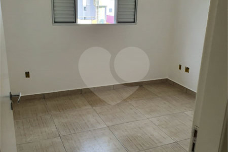 Sobrado à venda com 2 quartos em Vila Ponte Rasa, São Paulo, SP
