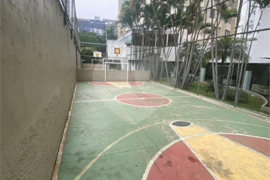 Apartamento à venda com 3 quartos, sendo 1 suíte, em Jardim Europa, São Paulo, SP