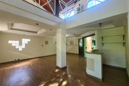Casa à venda com 3 suítes no condomínio Portal do Sabiá, Araçoiaba da Serra - SP
