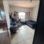 Sobrado à venda com 4 quartos, sendo 1 suíte, em Santo Antônio, Osasco, SP