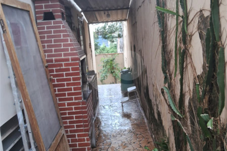 Casa à venda com 3 quartos, sendo 1 suíte,  em Jardim Campo Limpo, São Paulo, SP