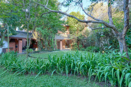 Sobrado à venda com 5 quartos, sendo 3 suítes, em Jardim dos Estados, São Paulo, SP
