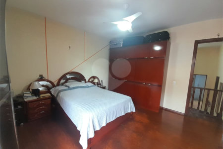 Sobrado à venda com 4 quartos, sendo 1 suíte, em Vila Brasílio Machado, São Paulo, SP