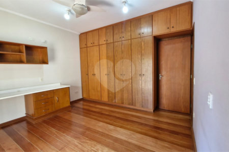 Casa sofisticada à venda em bairro nobre de Atibaia | 3 dormitórios | 408 m²