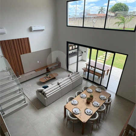 Casa à venda com 4 suítes no condomínio Portal dos Bandeirantes, Salto - SP