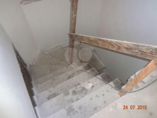 Sobrado à venda com 3 quartos, sendo 2 suítes,  em Vila Mazzei, São Paulo, SP