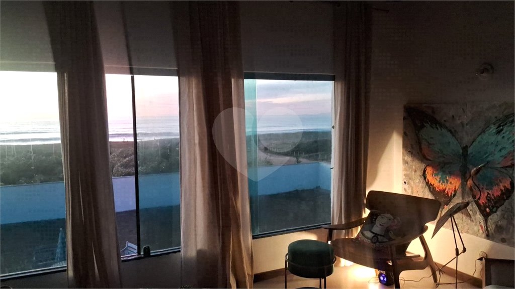 Casa à venda com 5 quartos, sendo 2 suítes, em Long Beach (tamoios), Cabo Frio, RJ
