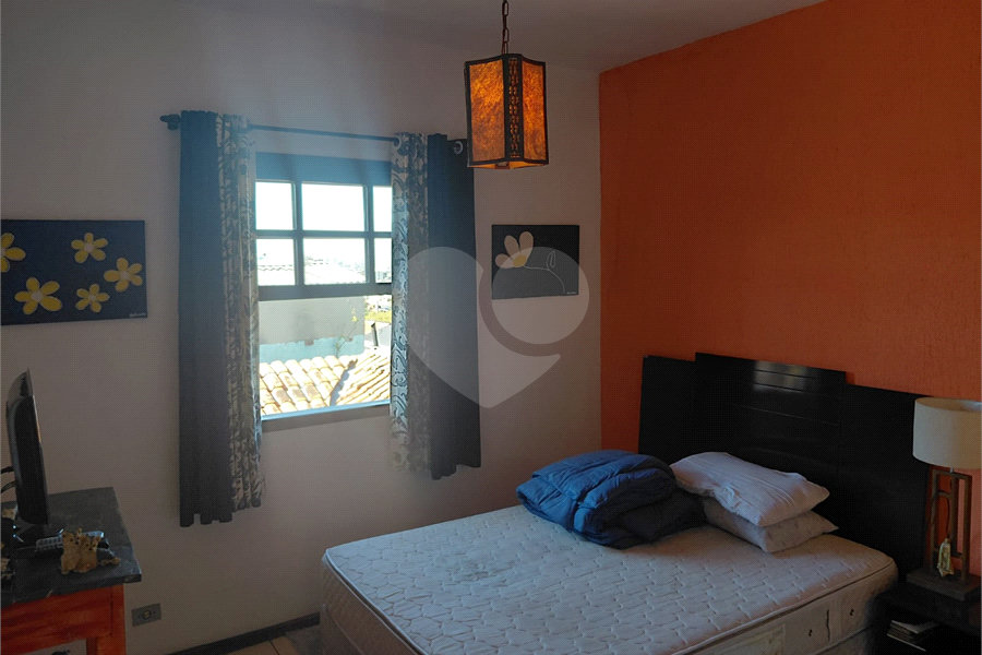 Sobrado à venda com 3 quartos, sendo 1 suíte,  em Tremembé, São Paulo, SP