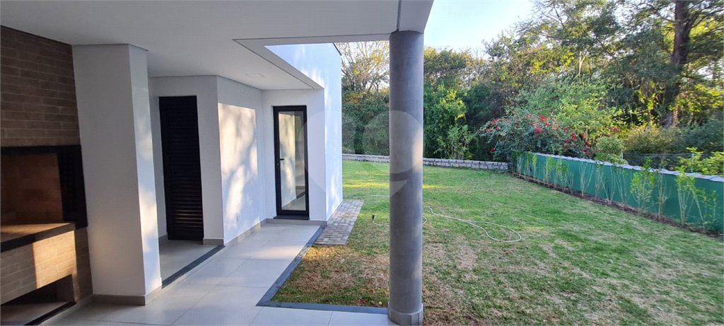Casa à venda com 3 suítes no condomínio Reserva dos Vinhedos, Louveira - SP