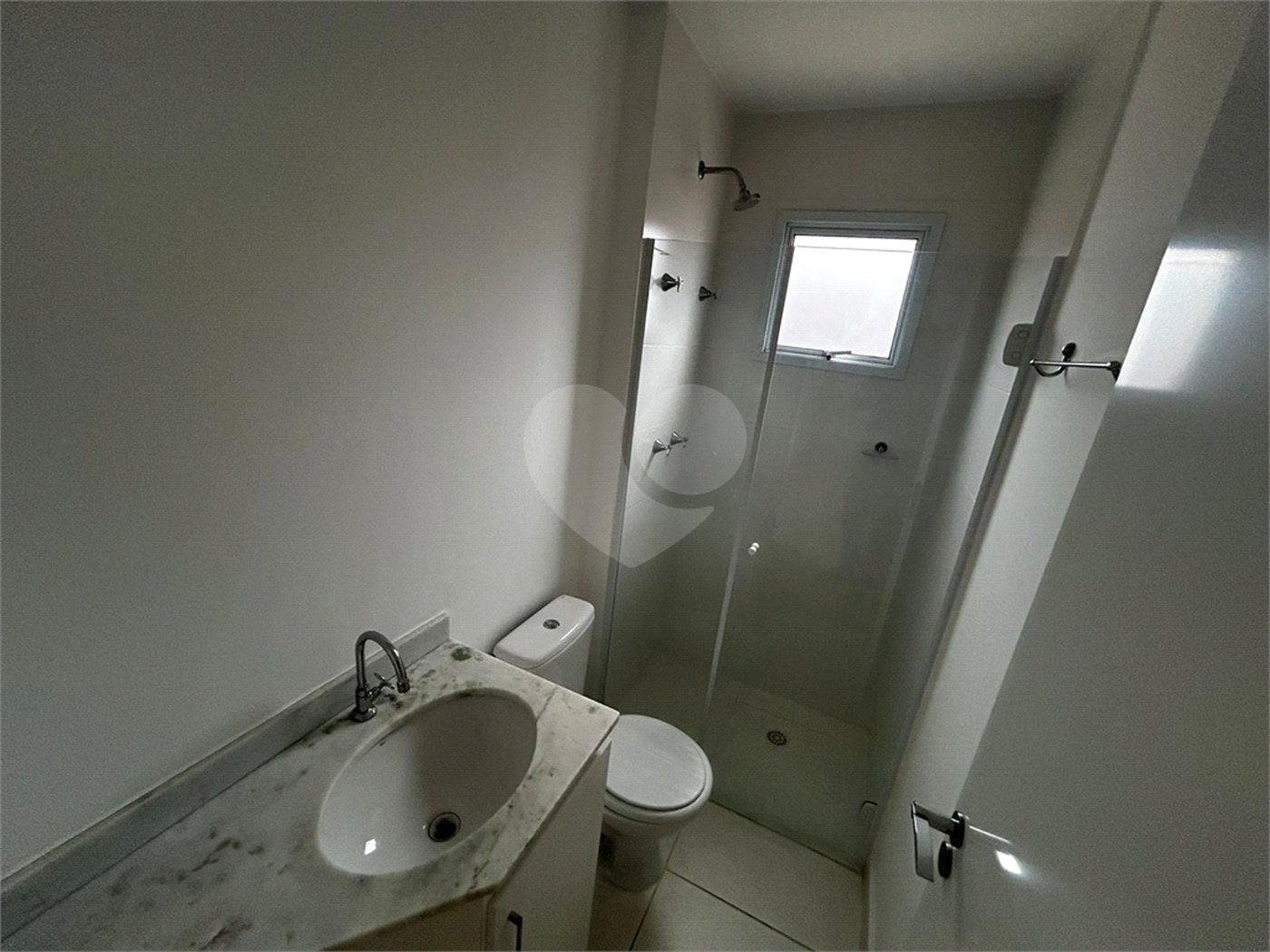 Apartamento à venda com 2 quartos, sendo 1 suíte,  em Vila Aparecida, Itapetininga, SP