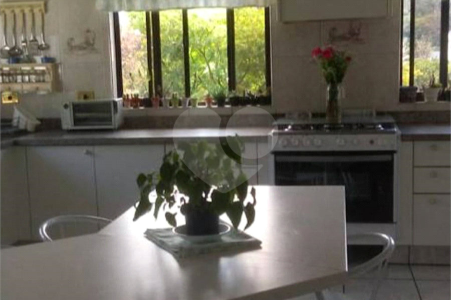 Casa Térrea à venda ou para alugar com 4 suítes em Jardim Floresta, São Paulo, SP