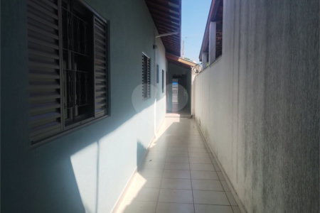 Casa à venda com 3 quartos, sendo 1 suíte, em Parque Industrial, São José dos Campos, SP