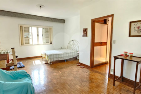 Casa à venda com 4 quartos, sendo 2 suítes,  em Jardim Maristela, São Paulo, SP