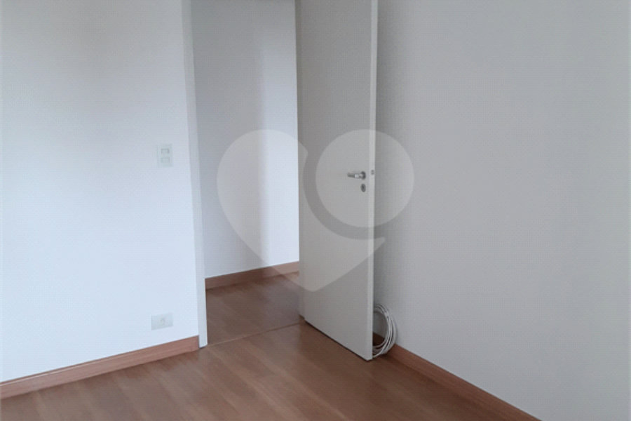 Apartamento à venda com 2 quartos em Vila Guarani, São Paulo, SP