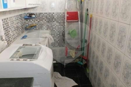 Casa à venda com 3 quartos, sendo 1 suíte, em Jardim Oriental, São Paulo, SP