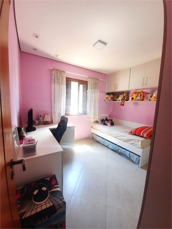 Sobrado à venda com 3 quartos, sendo 1 suíte,  em Jardim Nathalie, Mogi das Cruzes, SP