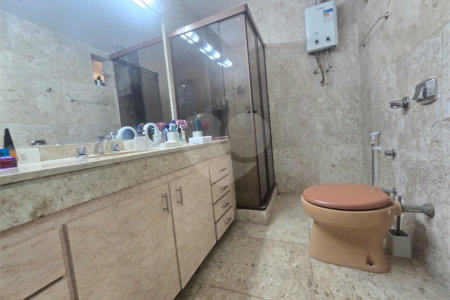Apartamento à venda com 4 quartos, sendo 1 suíte, em Copacabana, Rio de Janeiro, RJ