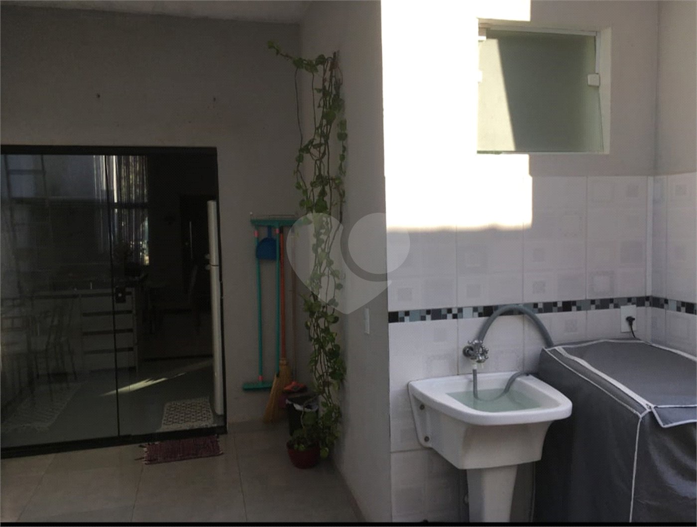 Casa à venda com 3 quartos, sendo 1 suíte, no condomínio Golden Park Residence II, Sorocaba - SP