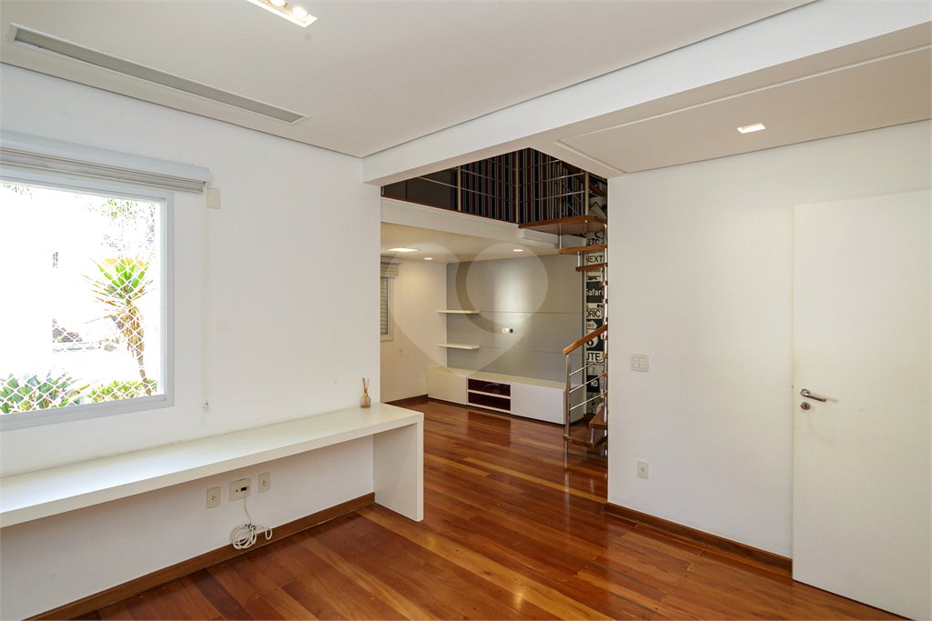 Casa à venda com 3 suítes no condomínio Villaggio Belvedere, São Paulo - SP