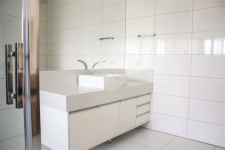 Casa à venda com 4 suítes no condomínio Residencial Saint Charbel, Araçoiaba da Serra - SP