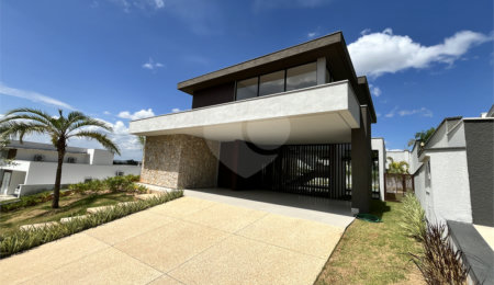 Casa à venda com 4 suítes no condomínio Alphaville Nova Esplanada 3, Votorantim - SP