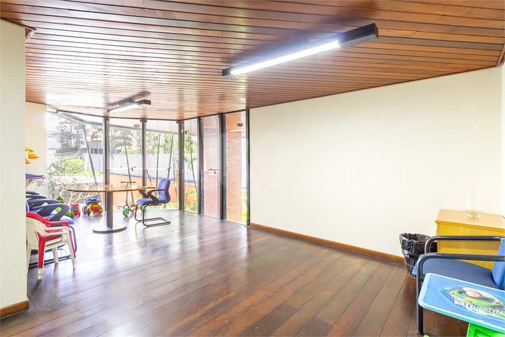 Apartamento à venda com 4 quartos, sendo 2 suítes, em Perdizes, São Paulo, SP