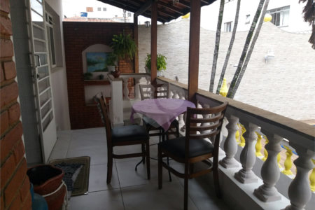 Sobrado à venda com 3 quartos, sendo 1 suíte, em Vila Galvão, Guarulhos, SP