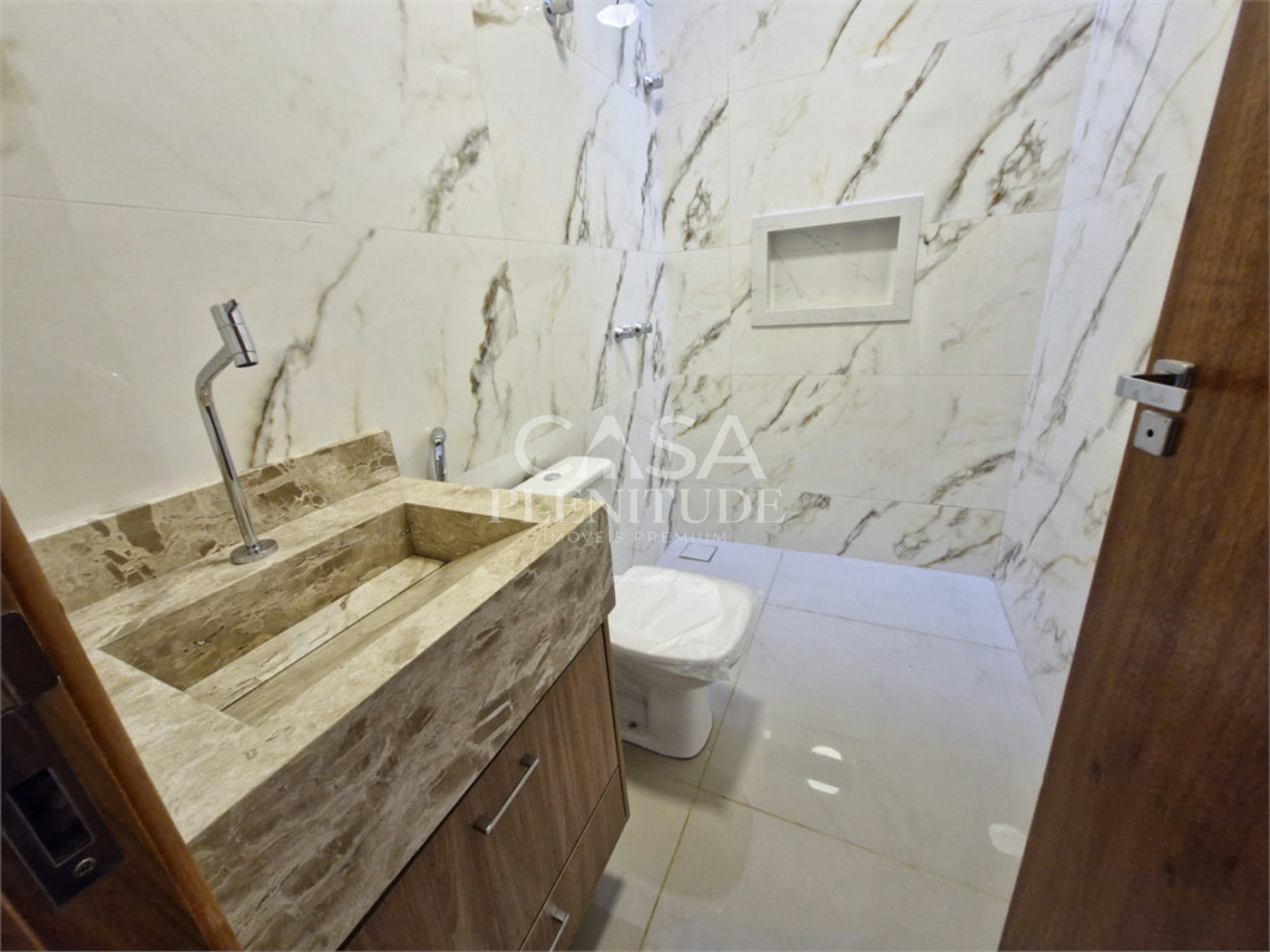 Casa em condomínio à venda com 3 quartos, sendo 1 suíte, em Cajuru do Sul, Sorocaba, SP
