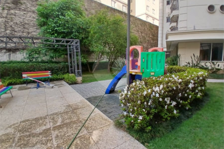 Cobertura à venda com 4 quartos, sendo 3 suítes,  em Cidade São Francisco, São Paulo, SP