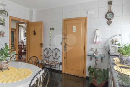 Apartamento à venda com 3 quartos, sendo 1 suíte, em Vila Monumento, São Paulo, SP