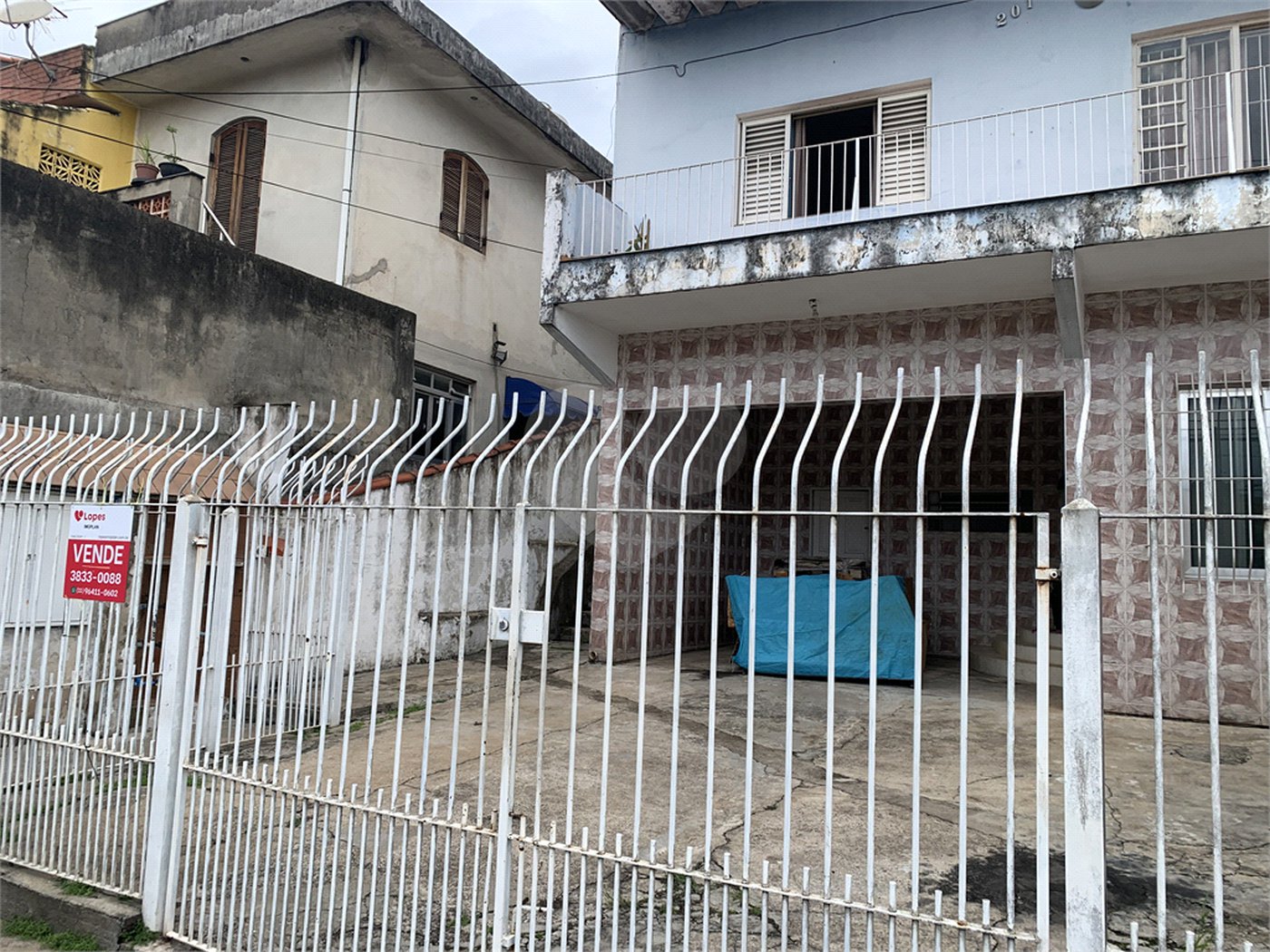 Casa à venda com 3 quartos, sendo 1 suíte,  em Parque Maria Domitila, São Paulo, SP
