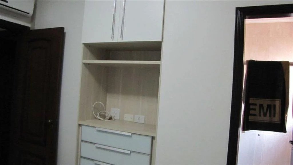 Casa à venda com 3 quartos, sendo 1 suíte, no condomínio Villa Jardim Sul, São Paulo - SP