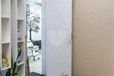 Casa à venda com 3 quartos, sendo 1 suíte,  no condomínio Rafaela I, São Paulo - SP