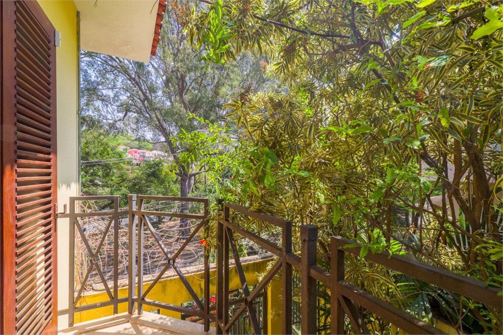 Sobrado à venda com 3 suítes, em Jardim das Bandeiras, São Paulo, SP